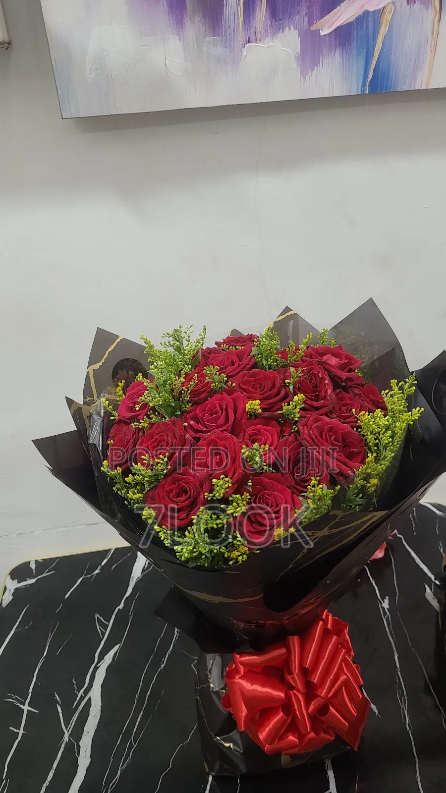 Roses Are Red (Bouquet )