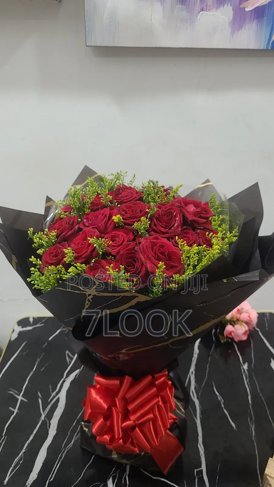Roses Are Red (Bouquet )