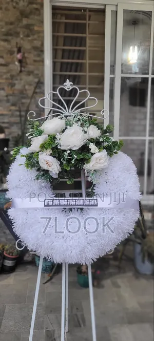 Admirable Wreath