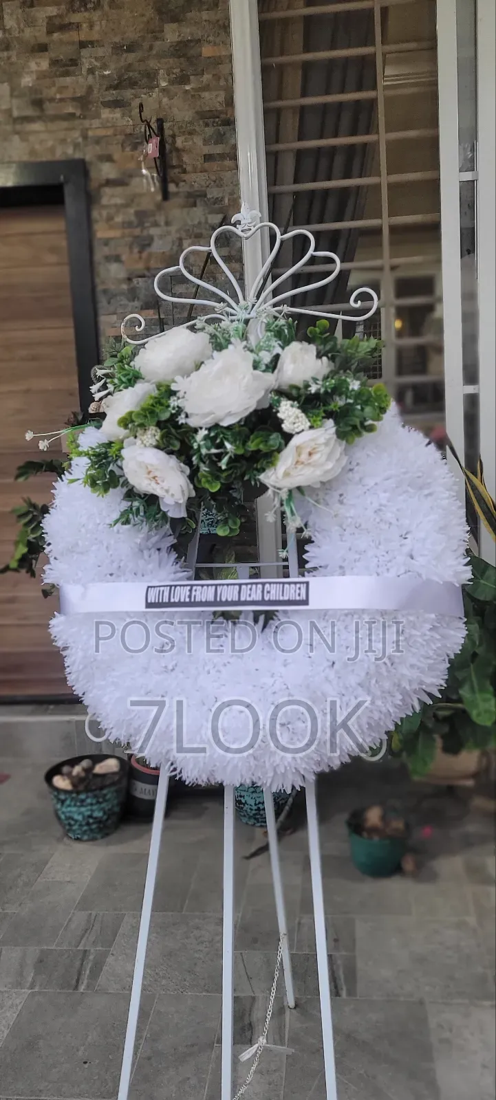 Admirable Wreath