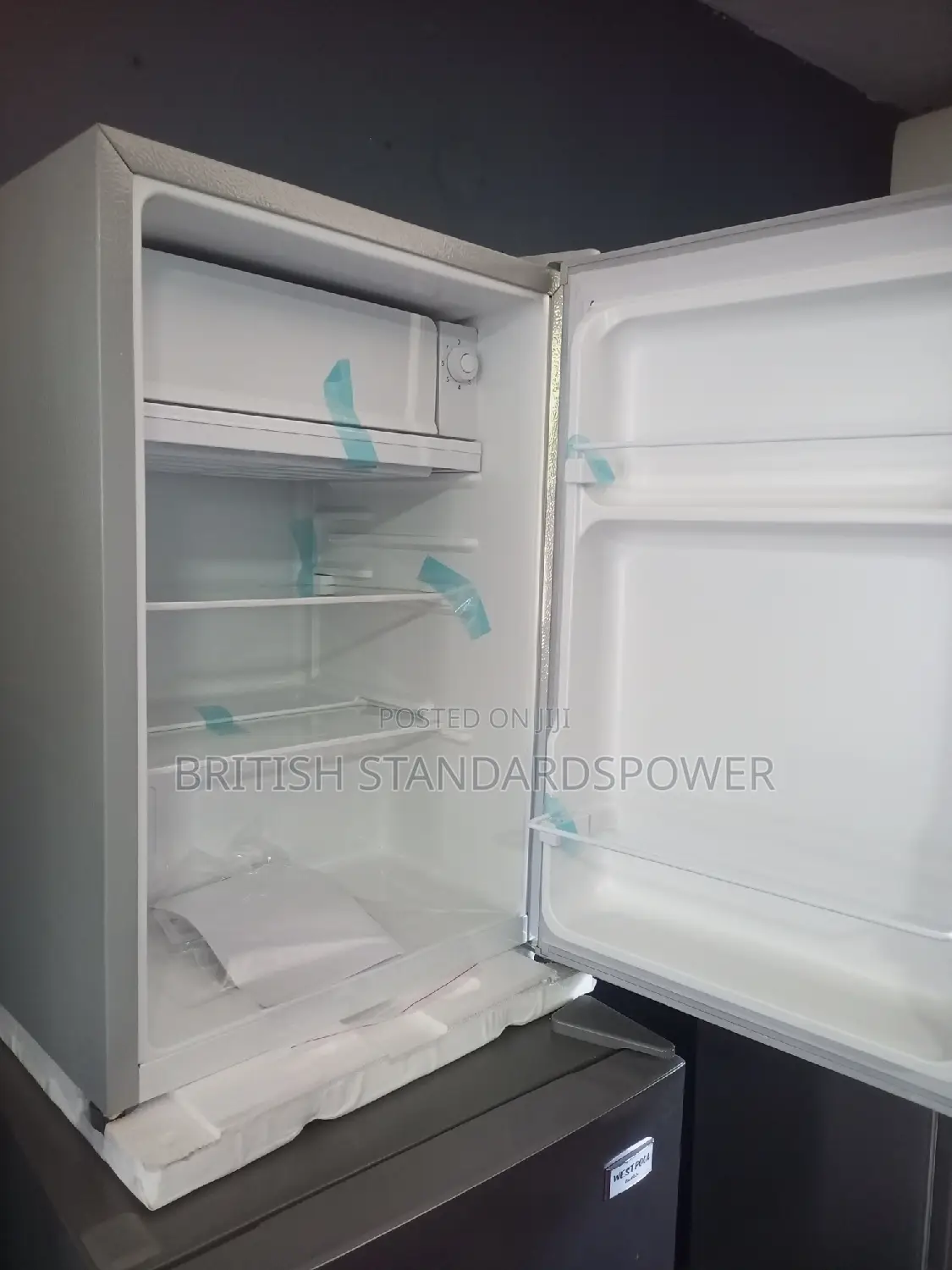 Query Westpool 72l Wp-105 Fridge Freezer Westpool System