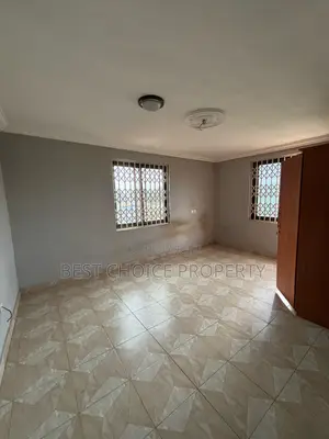 Two Bedroom Apartment Lakeside Community 8