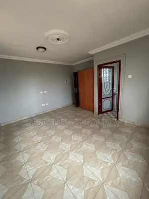 Two Bedroom Apartment Lakeside Community 8