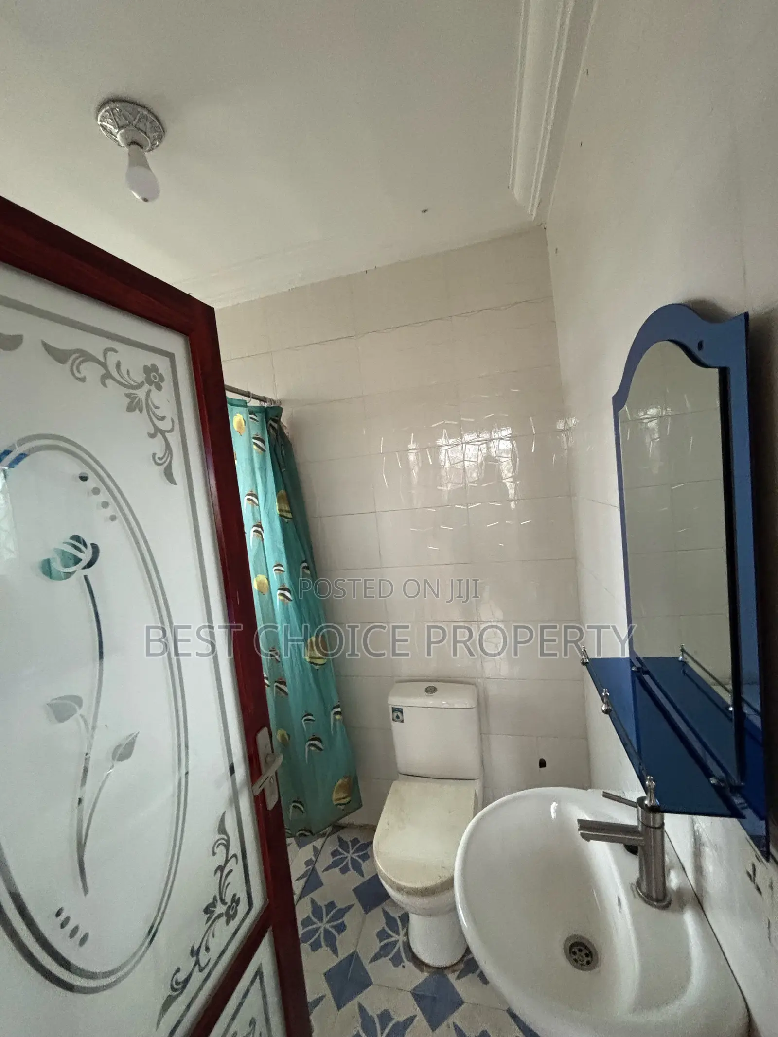 Two Bedroom Apartment Lakeside Community 8