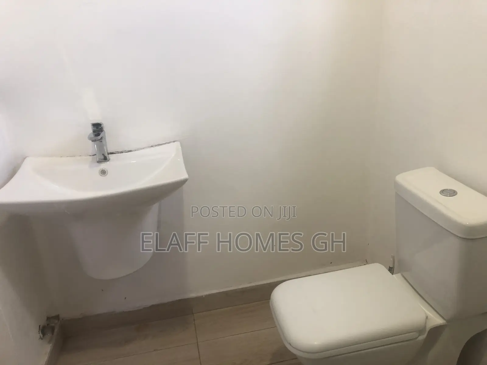 2bdrm Townhouse / Terrace in Elaffhomesgh, Ashaley Botwe for rent
