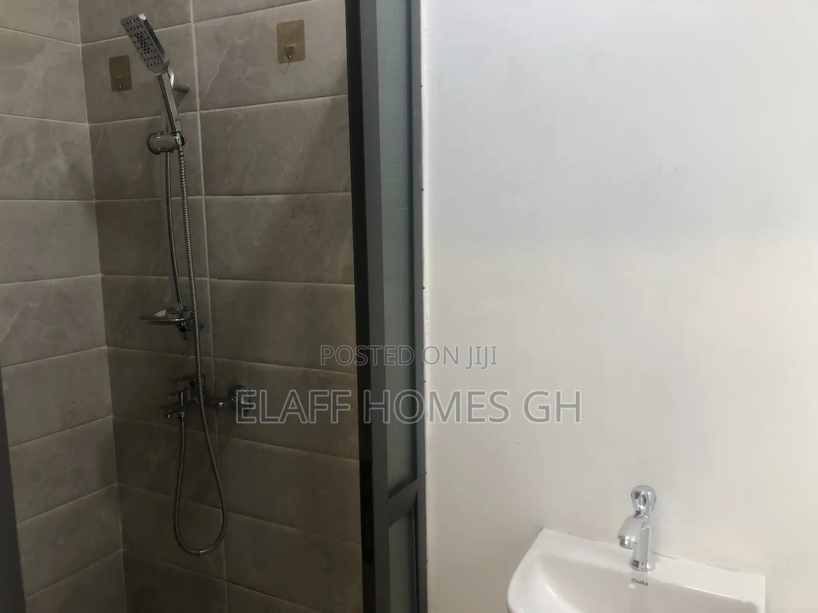 2bdrm Townhouse / Terrace in Elaffhomesgh, Ashaley Botwe for rent