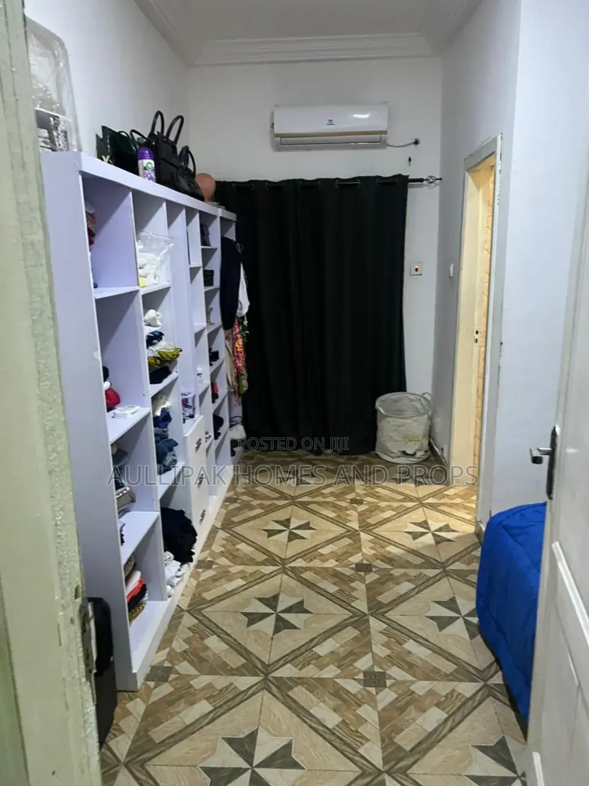 1bdrm Apartment in Lakeside for rent