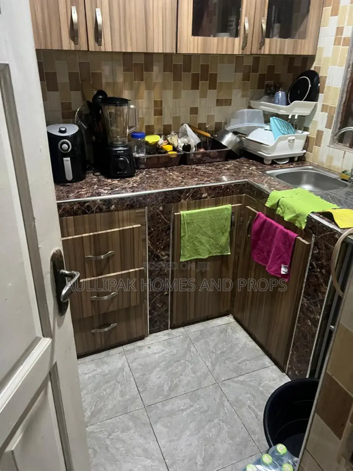 1bdrm Apartment in Lakeside for rent