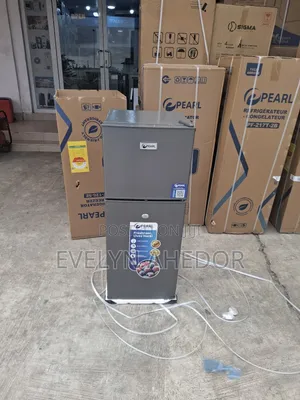 Quality Pearl Table Top Double Door With Top Freezer 80ltrs