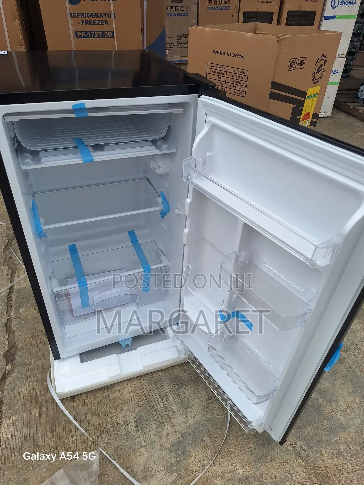 The R1 Rainbow Table Top Fridge