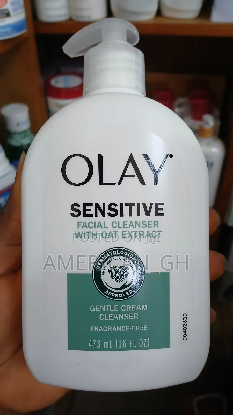 Olay Sensitive Facial Cleanser With Oat Extract, 473ml