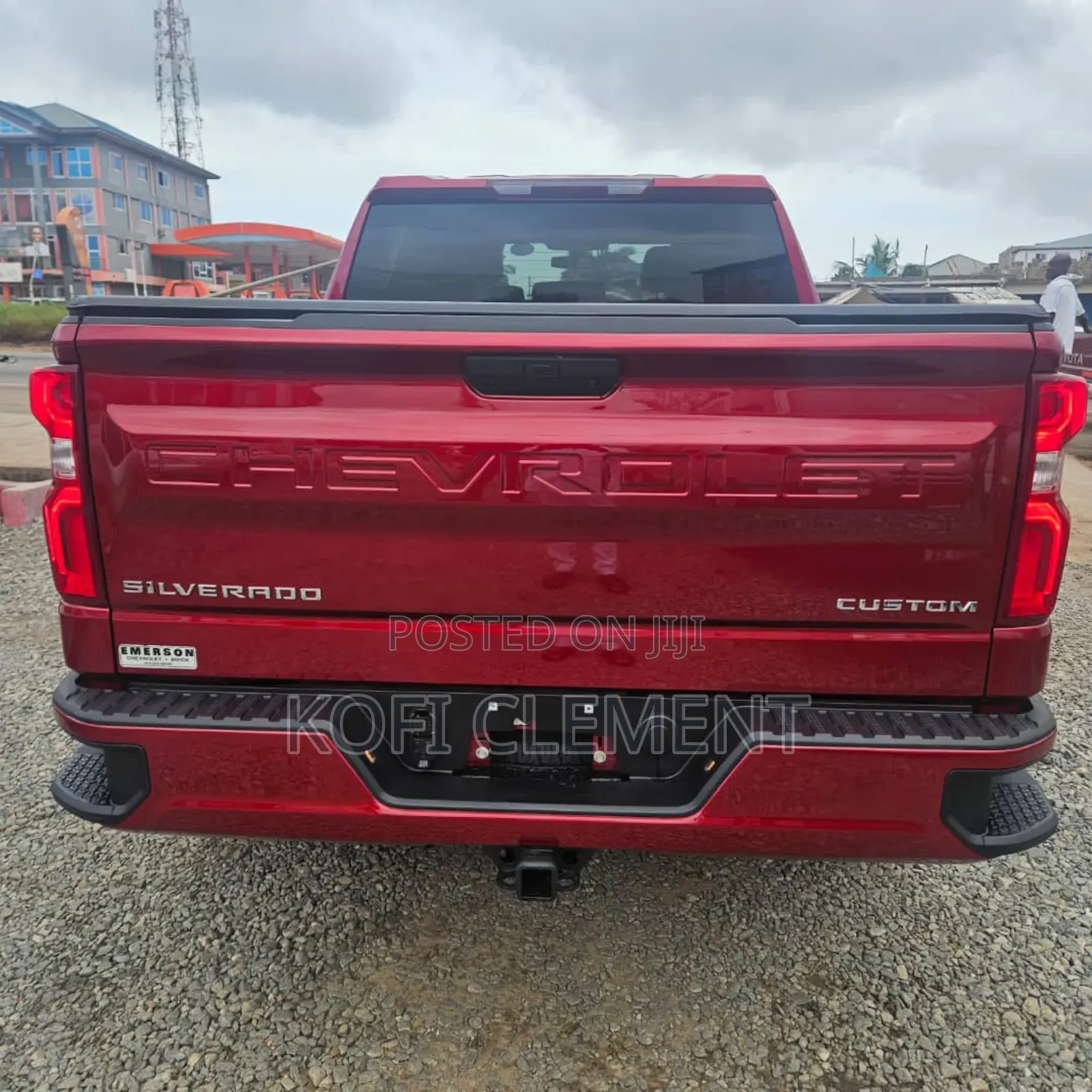Chevrolet Silverado 2022 Red