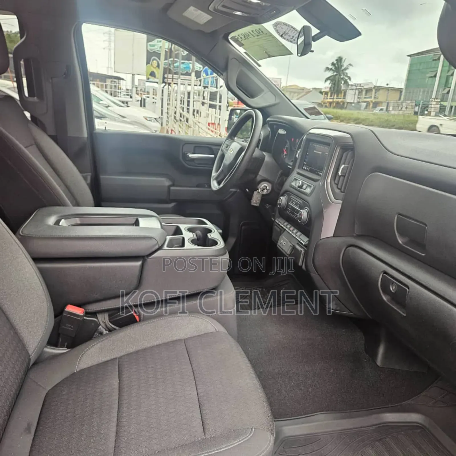 Chevrolet Silverado 2022 Red