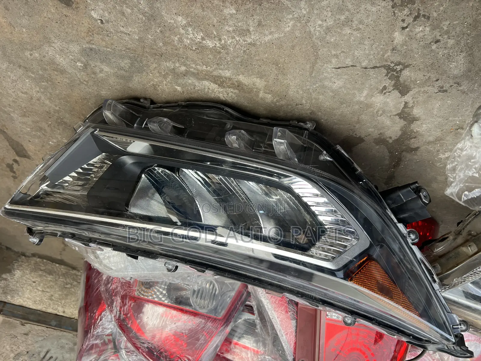 Toyota Rav4 Headlight Pair 