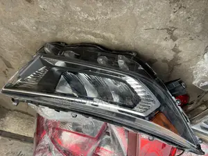 Toyota Rav4 Headlight Pair 