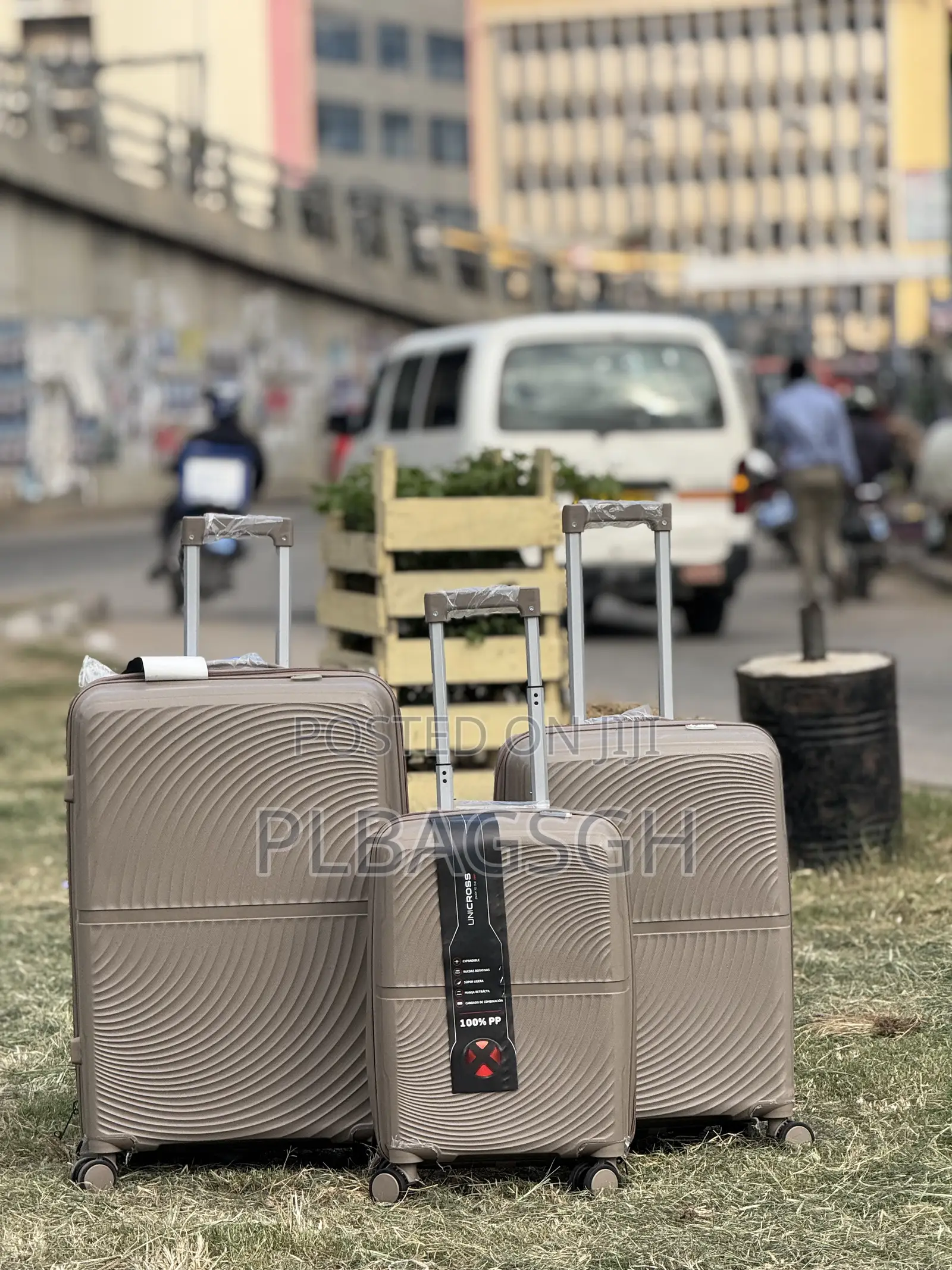 Three Set Pieces Luggage Unbreakable