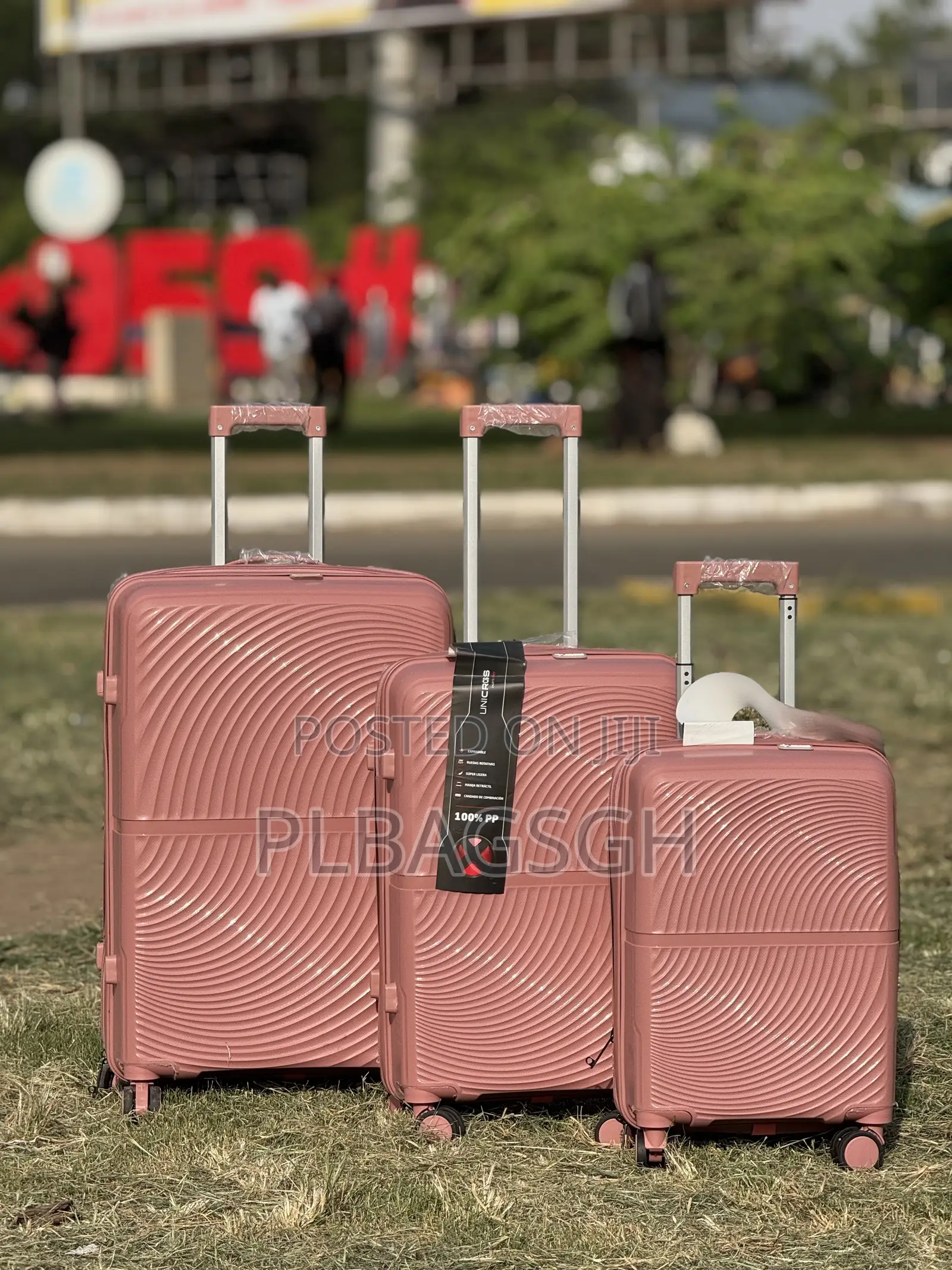 Three Set Pieces Luggage Unbreakable