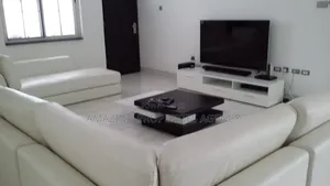 5bdrm House in Airport Residential Area for sale