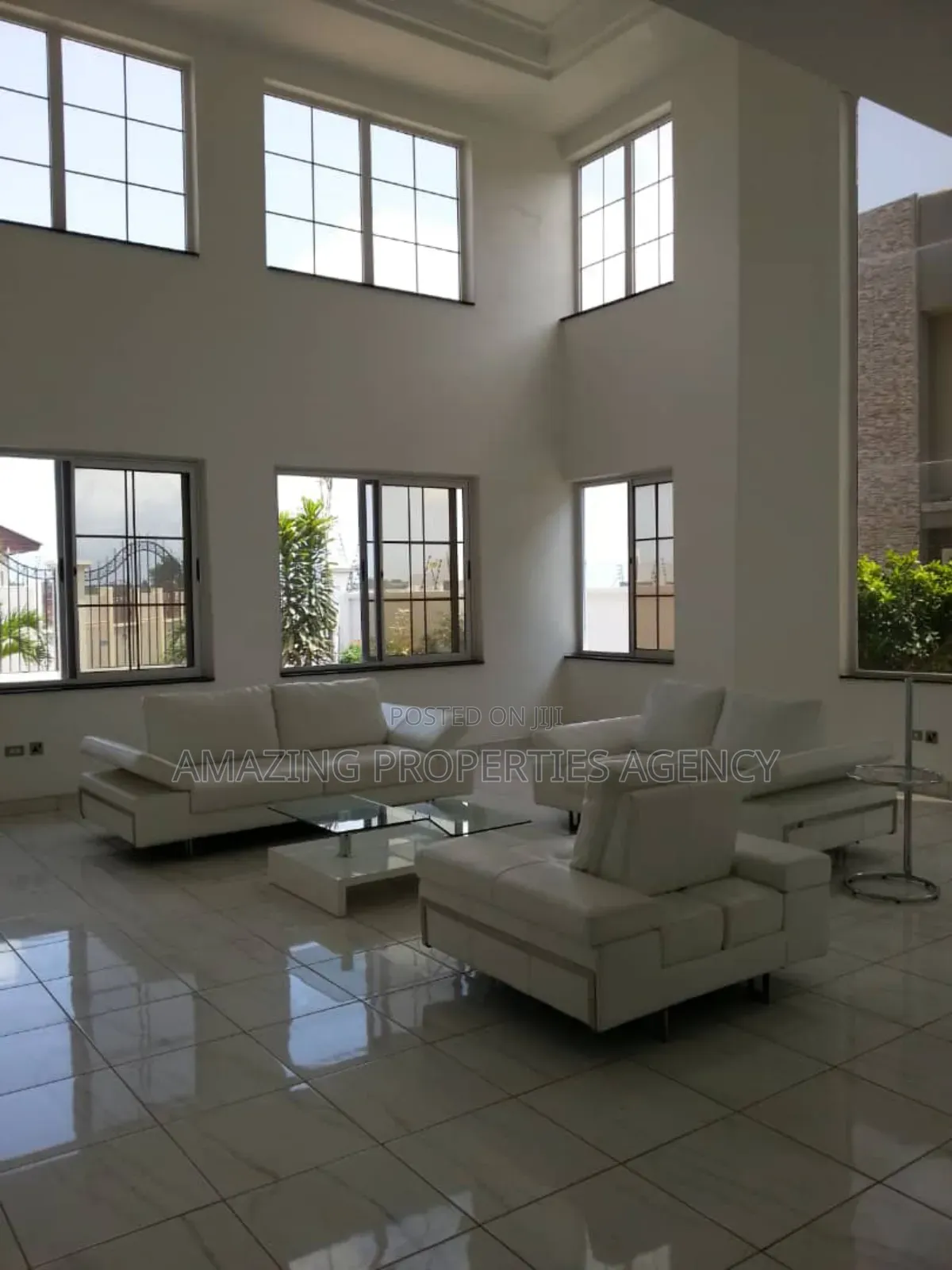 5bdrm House in Airport Residential Area for sale