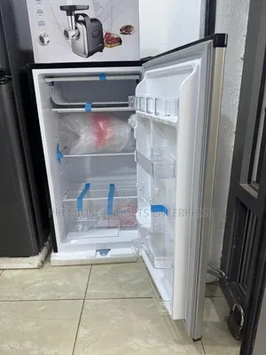 Pearl Effective And Reliable 90ltr Table Top Refrigerator