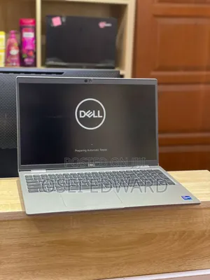 Laptop Dell Latitude 5520 24GB Intel Core I7 HDD+SSD 256GB
