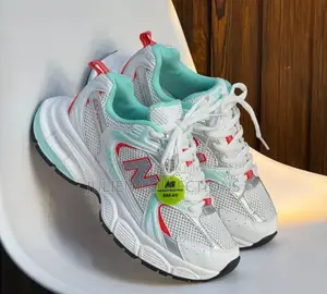 Classic New Balance 530 White Red and Green