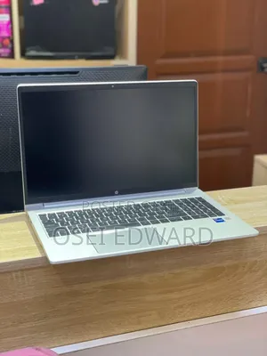 Laptop HP ProBook 450 G8 16GB Intel Core I7 HDD+SSD 256GB