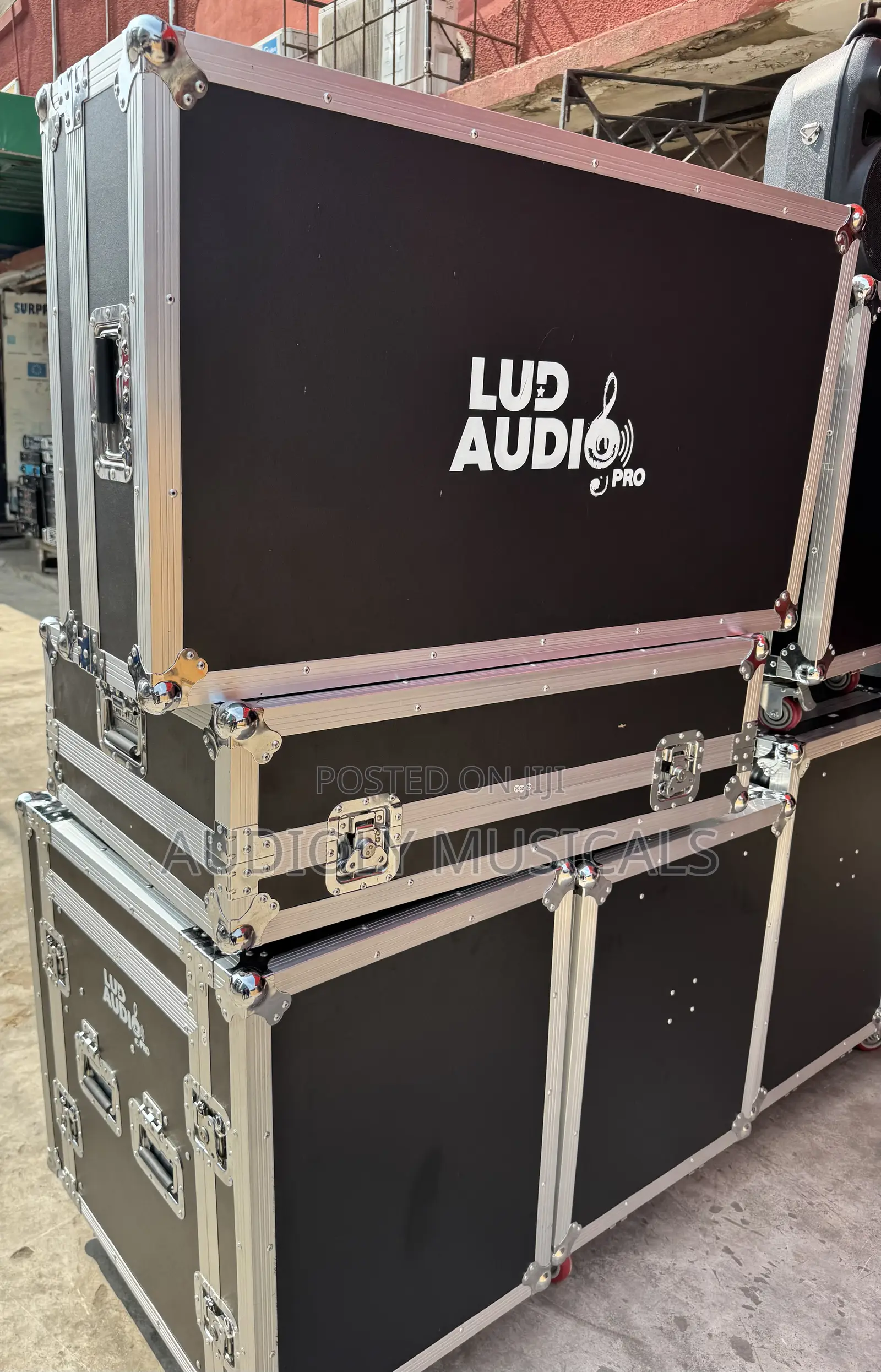 Lud -Mixer Rack /24- Channel Rack Mixer.