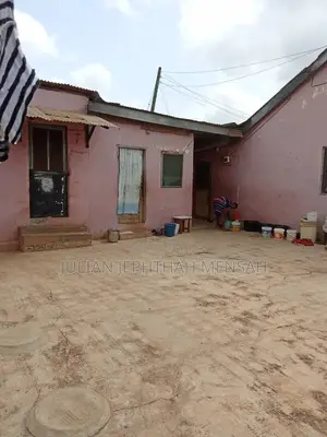 6bdrm Bungalow in Kumasi Metropolitan for sale