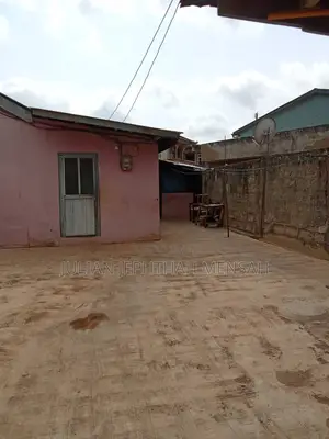 6bdrm Bungalow in Kumasi Metropolitan for sale