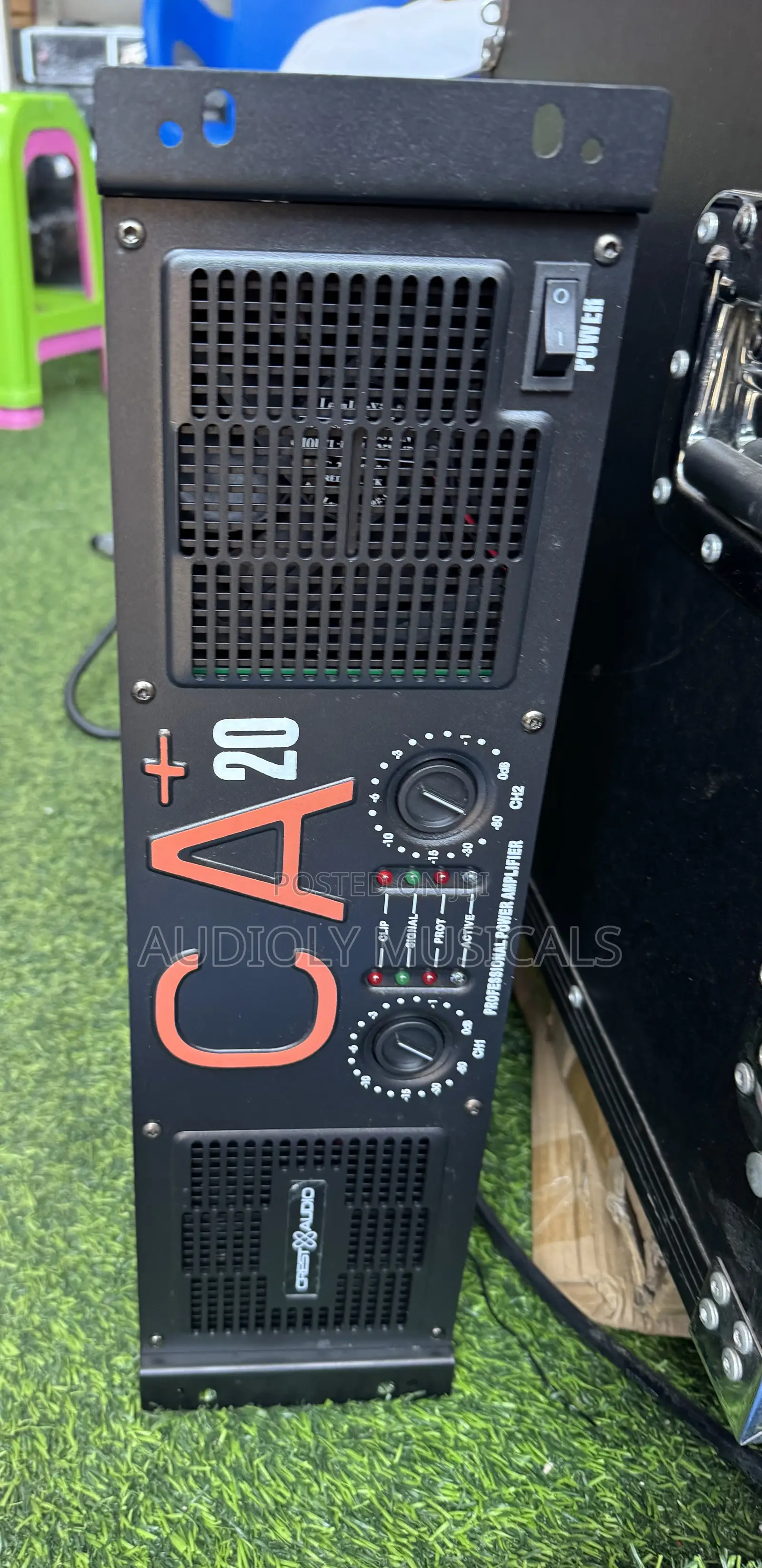 Bass Amplifier/Crest Audio Ca 20-+