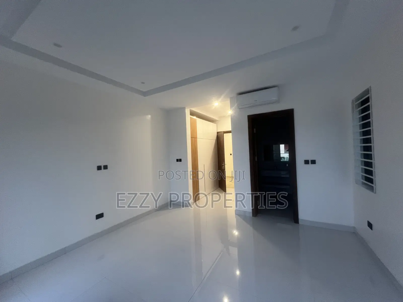 4bdrm House in 100, East Legon for sale