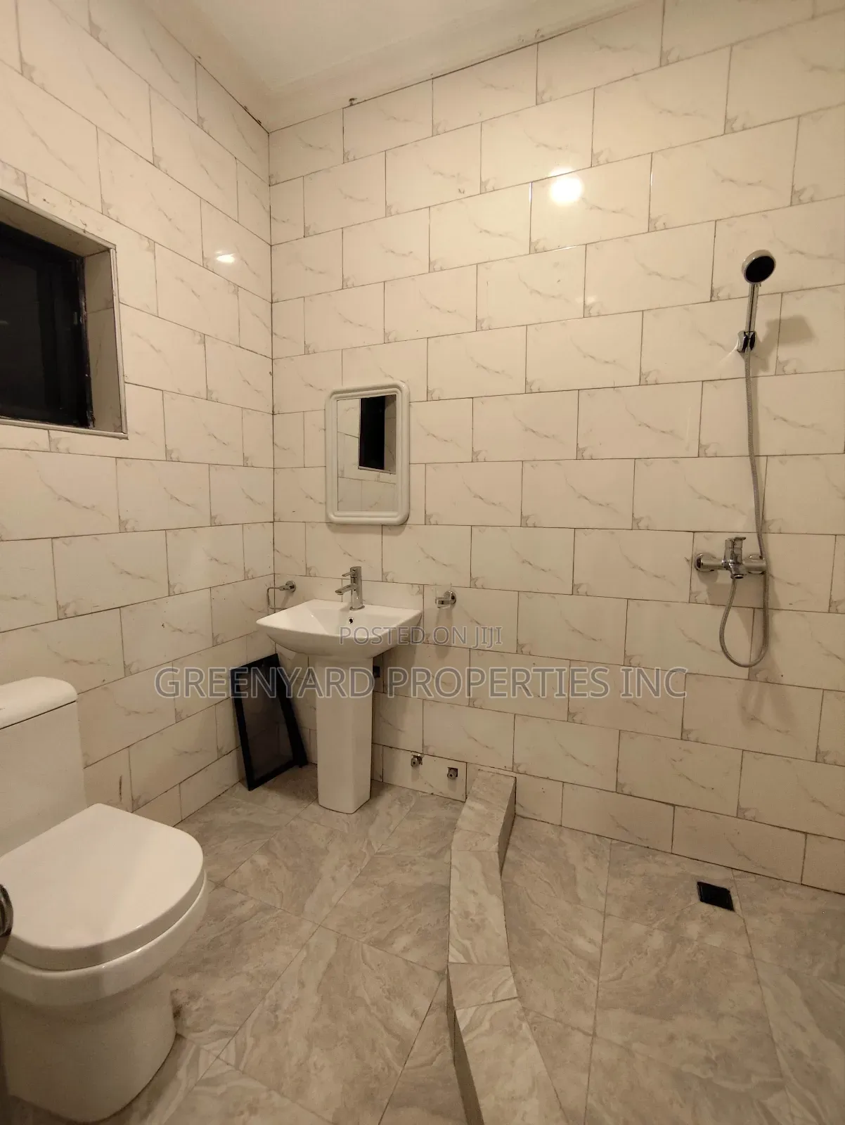 2bdrm Apartment in Ogbojo, East Legon for rent