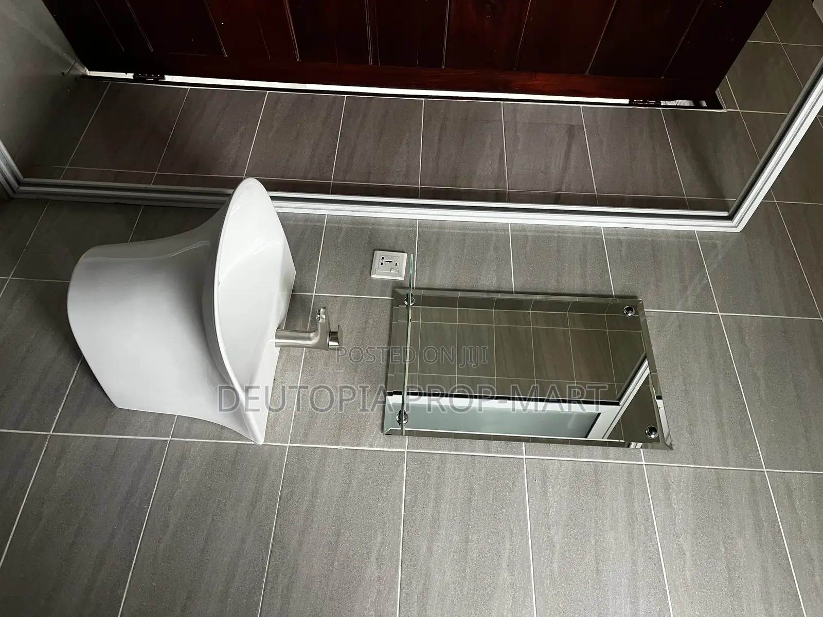 3bdrm Apartment in Central University, Prampram for rent