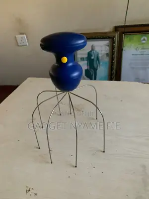 Handheld Head Massager (Battery Operated)