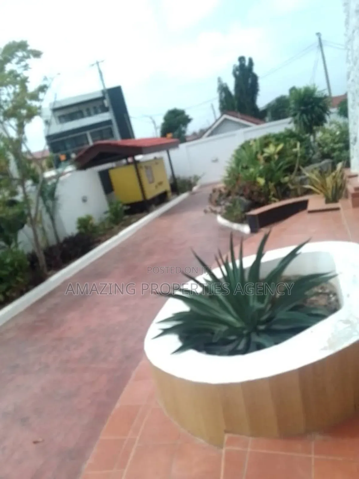 5bdrm House in Adjiriganor for rent