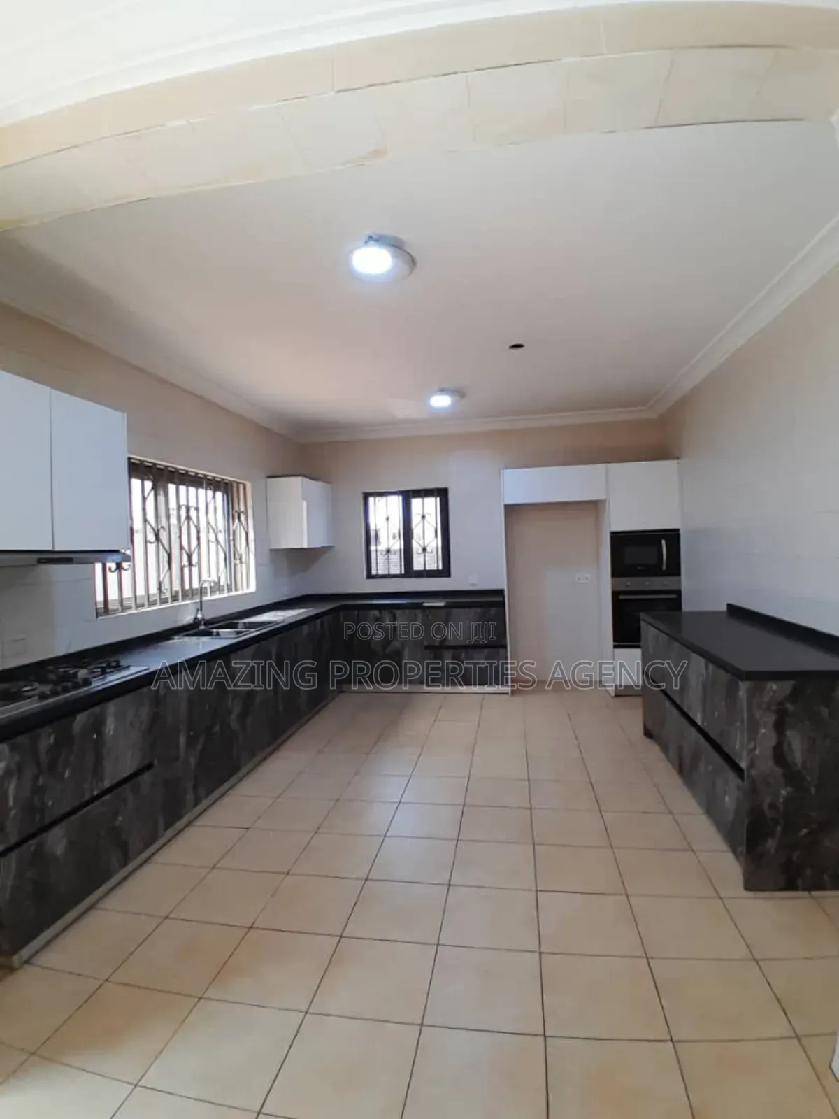 5bdrm House in Adjiriganor for rent
