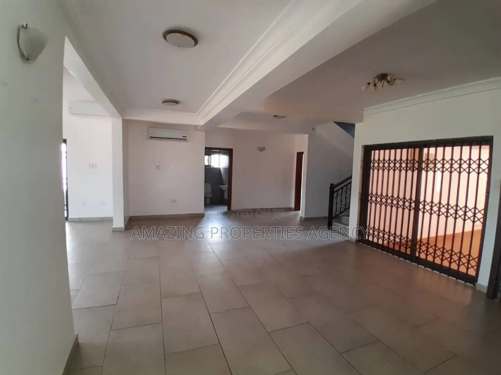 5bdrm House in Adjiriganor for rent