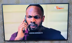 Uk Used Samsung Uhd HDR Smart Digital Satellite 43inches