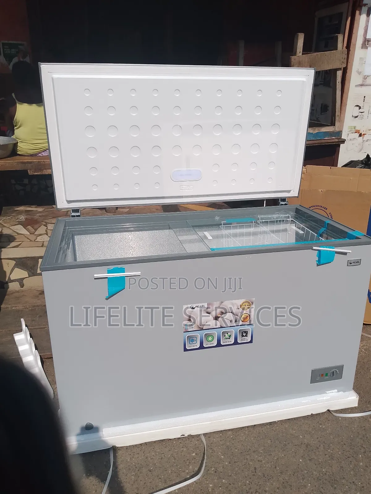 Pearl Deep Freezer 380 Litres/Sliding Glass