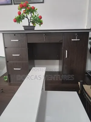 Deport Office Table