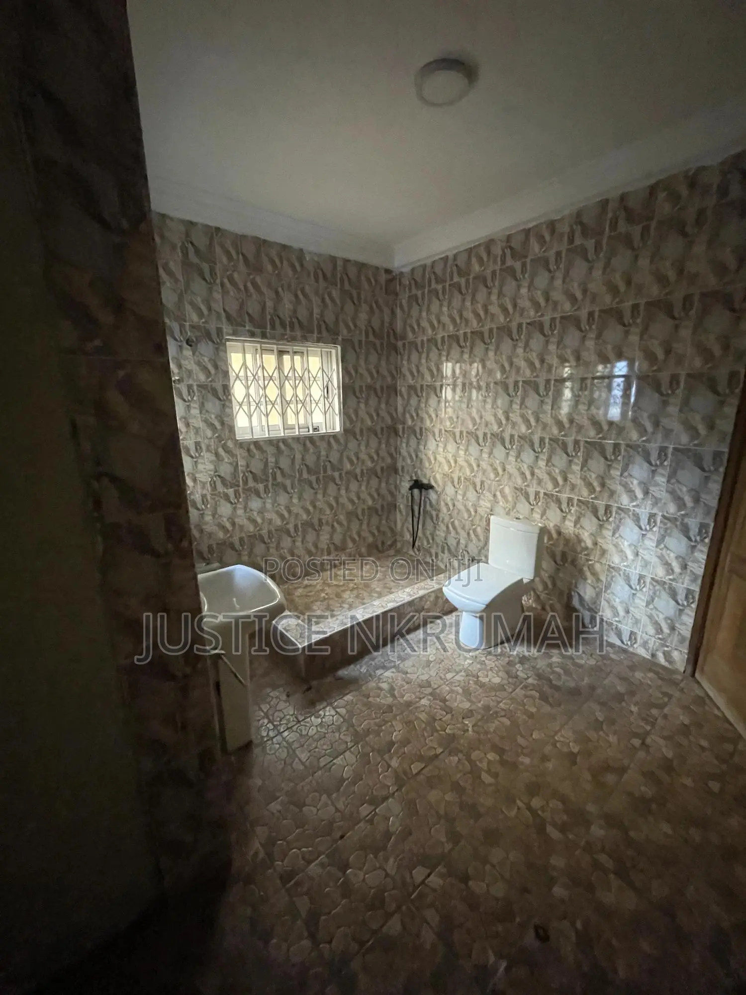 3bdrm Apartment in Mr Justice Estate, West Hills Mall Area for rent