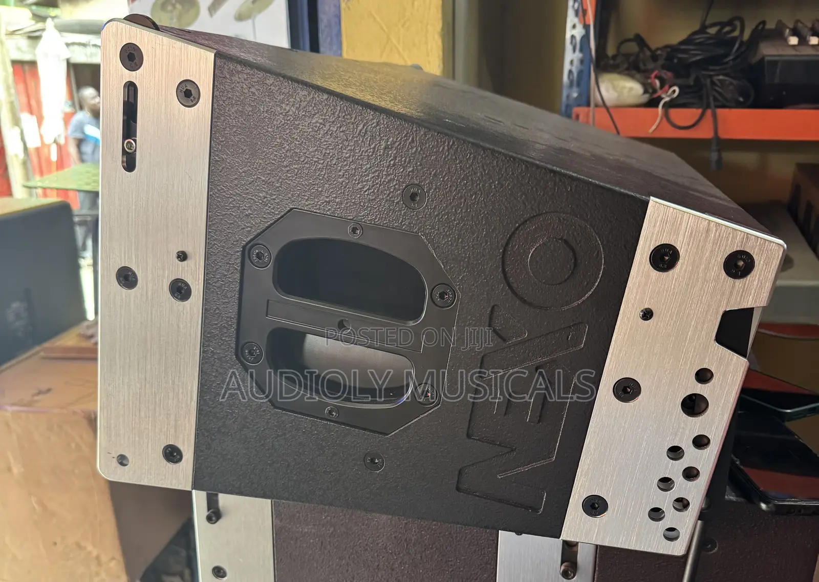 Nexo- 12-Inches Line Arrays