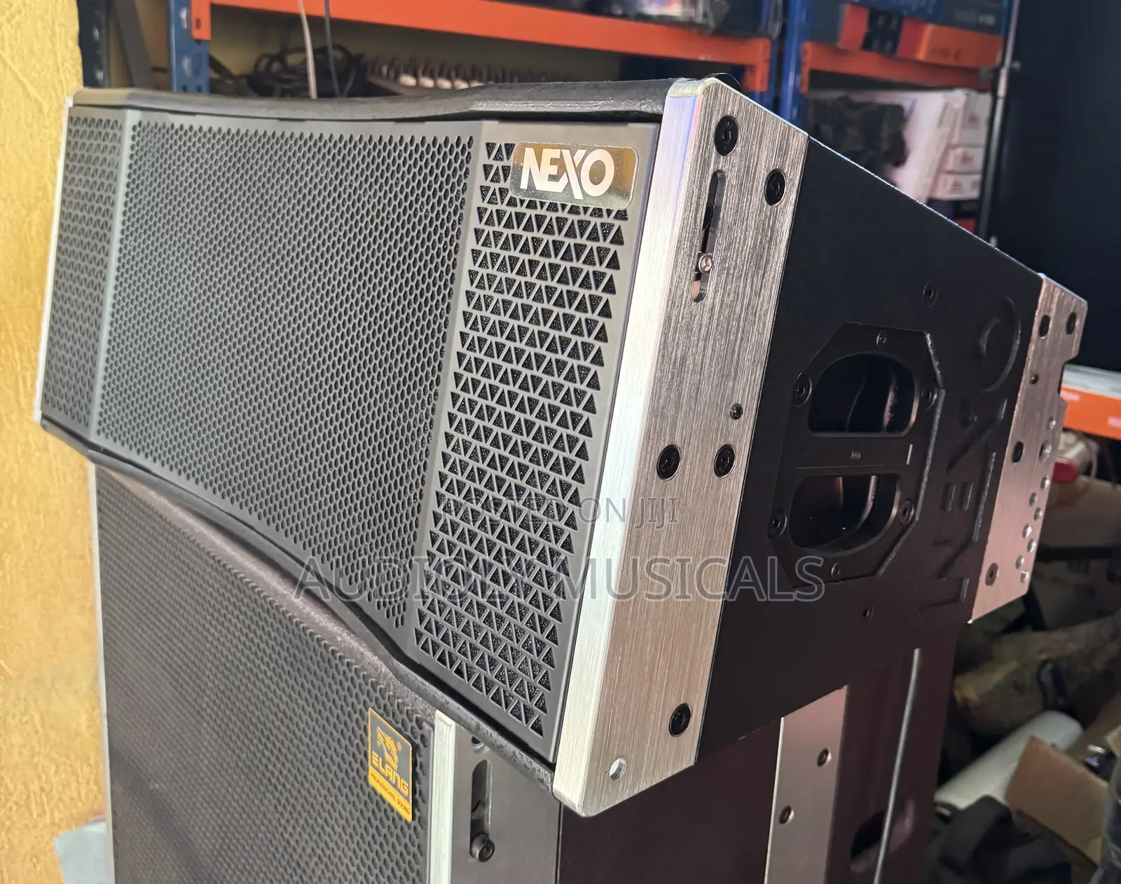 Nexo- 12-Inches Line Arrays