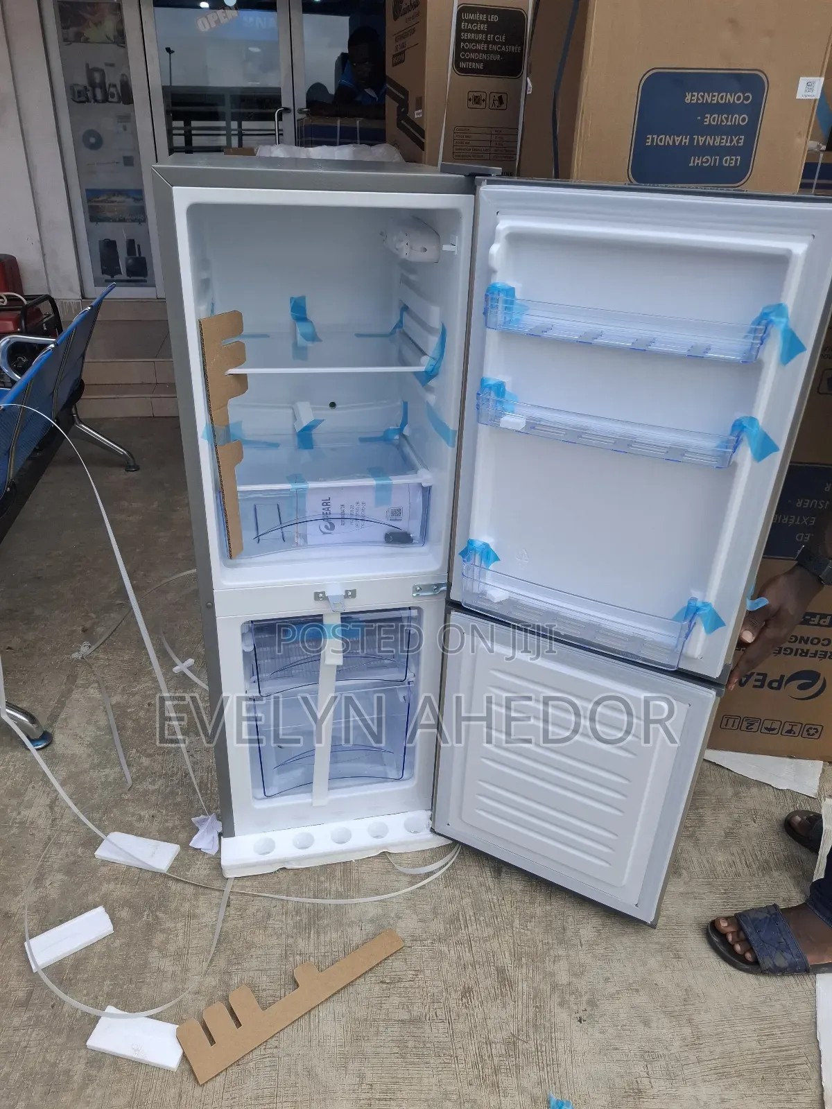 Wonderful Pearl Double Door Fridge With Lock and Key for Sal