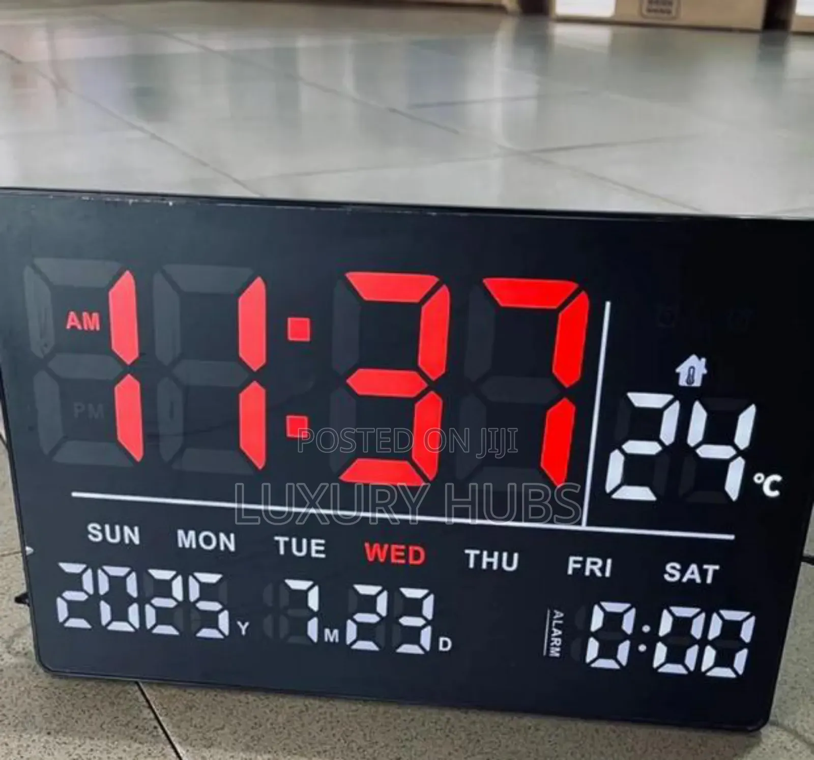 Digital Alarm Clock With Temperature Display
