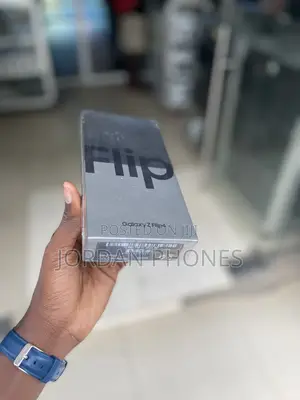 New Samsung Galaxy Z Flip4 256 GB Purple