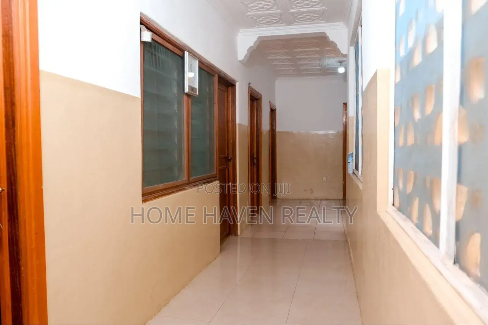 5bdrm House in Jafata, Sakumono for rent