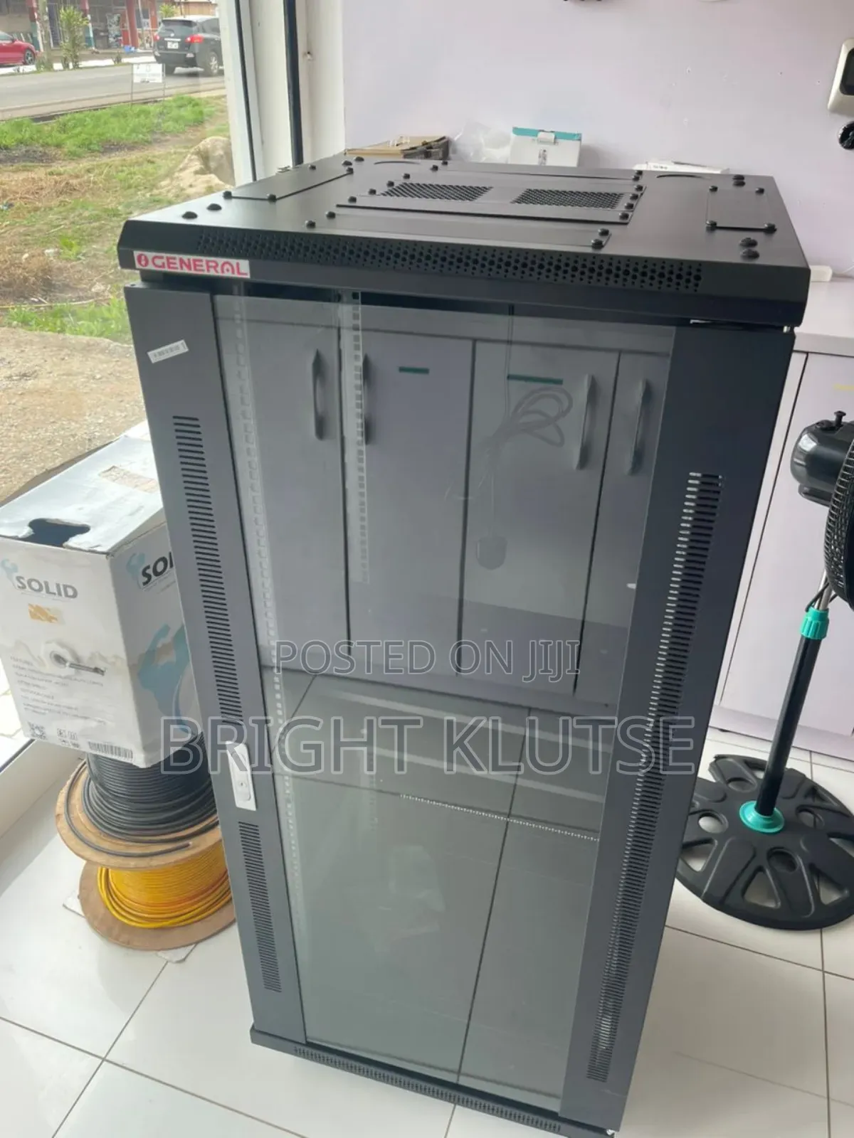 27u Rack 600 X 600