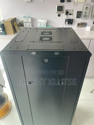 27u Rack 600 X 600